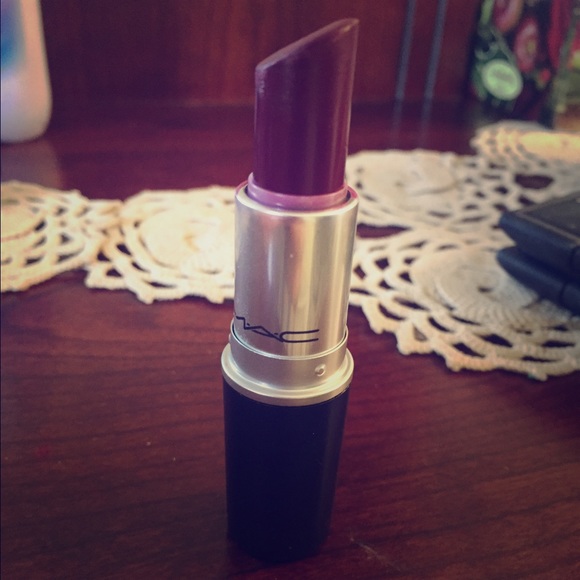 MAC rebel lipstick