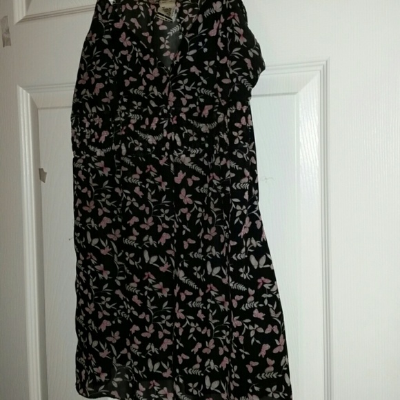 Top - Picture 2 of 3