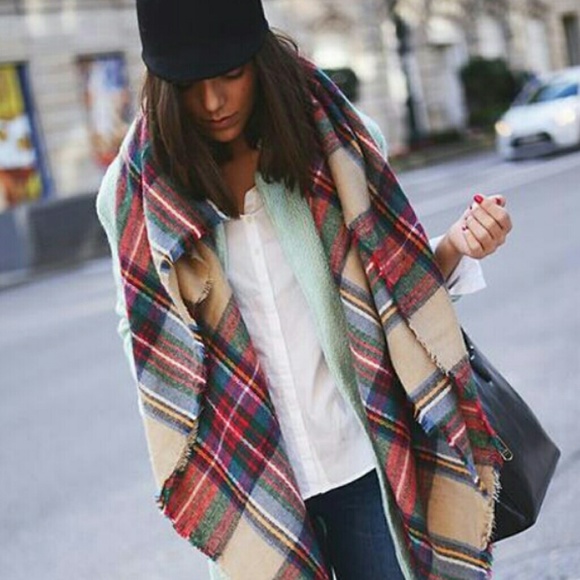 🎉Adorable tartan blanket scarf