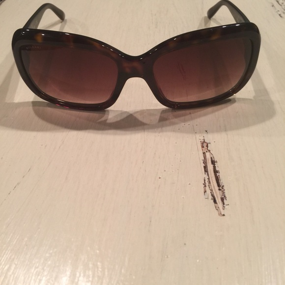 Bvlgari ladies sunglasses. Like new! main image 4