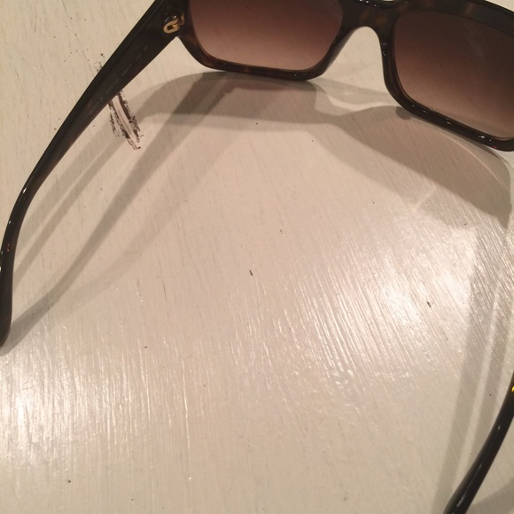 Bvlgari ladies sunglasses. Like new!