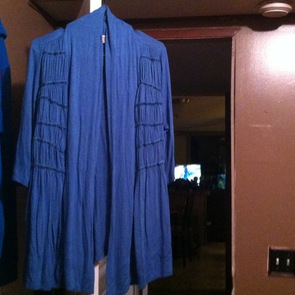 One world cardigan