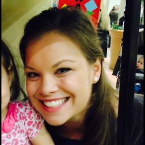 Meet your Posher, Alyssa
