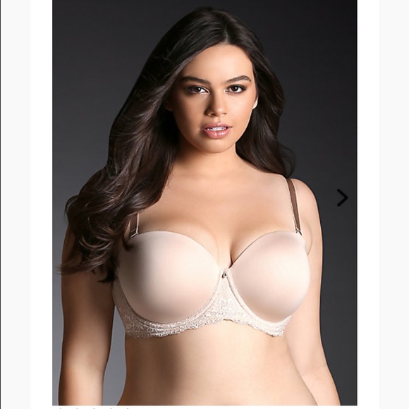 Convertible bra, goes strapless