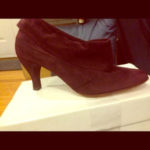 BN Kenneth Cole suede booties