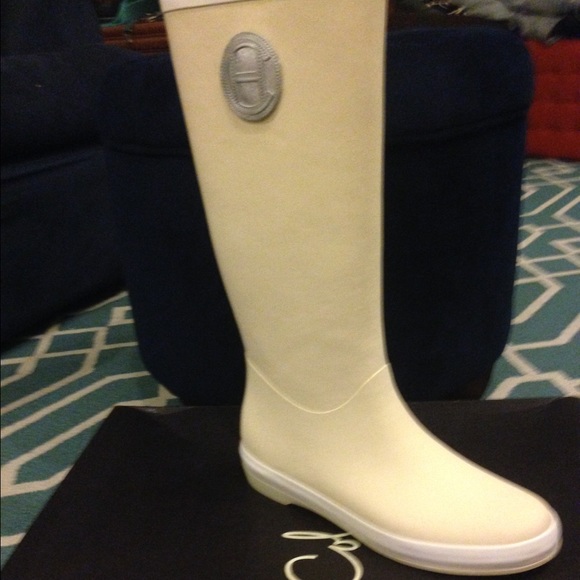 BNIB Cole Haan "Lemonade" rain boots