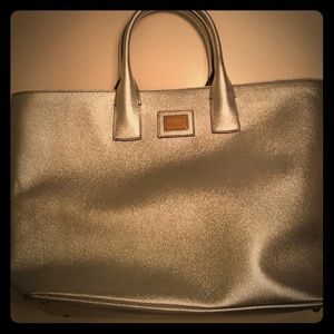 PRICE DROP!! Dolce e gabbana hand bag