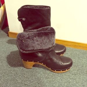 UGG Black leather boots size 7
