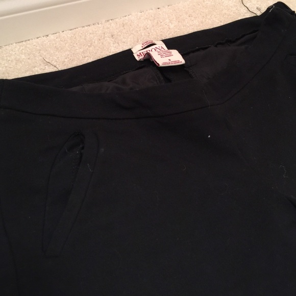 Sold in bundle!Black skinny stretch pants - Picture 2 of 2