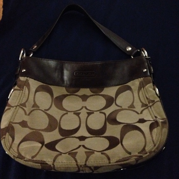 Coach Shoulder Bag in Brown Signature Print