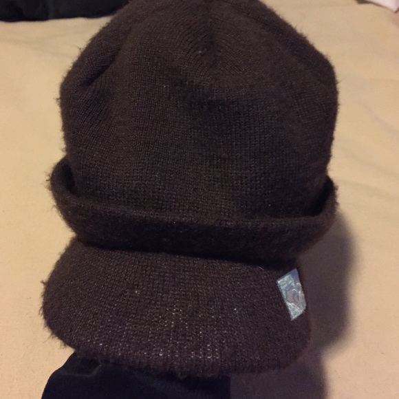 Rimmed Roxy beanie - Picture 2 of 3