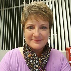 Meet your Posher, Angella