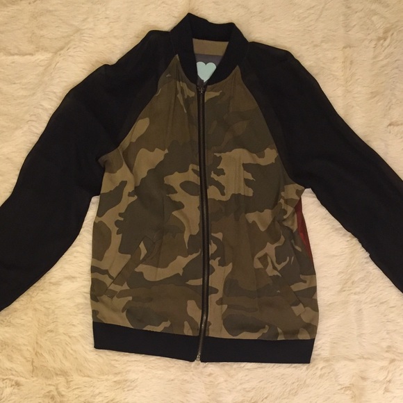 Bomber jacket