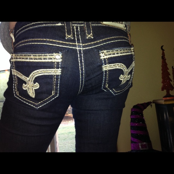 SOLD! Rock Revival jeans