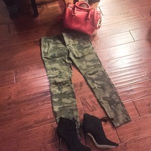 Zara Camouflage Pants