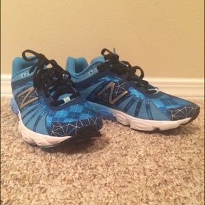 New Balance Tennis Shoes