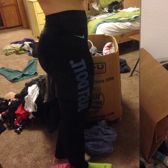 Black Nike Yoga