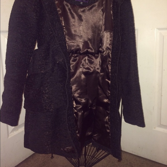Black Jacket with Ruffles - Picture 3 of 4