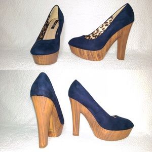 Navy High Heels!!