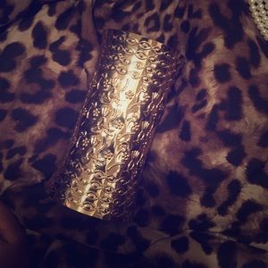 Gold bangle bracelet