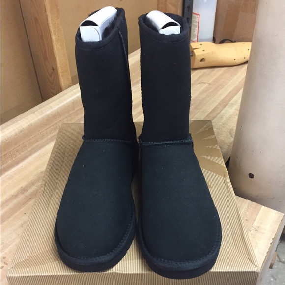 UGG Shoes - Black Short Uggs!