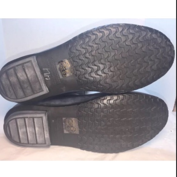 ‼️SOLD‼️Burberry rain boots 8 GONE TODAY! - Picture 3 of 4