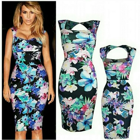 GORGEOUS Floral Midi Dress!!