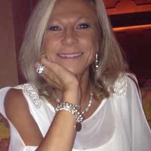 Meet your Posher, Luba