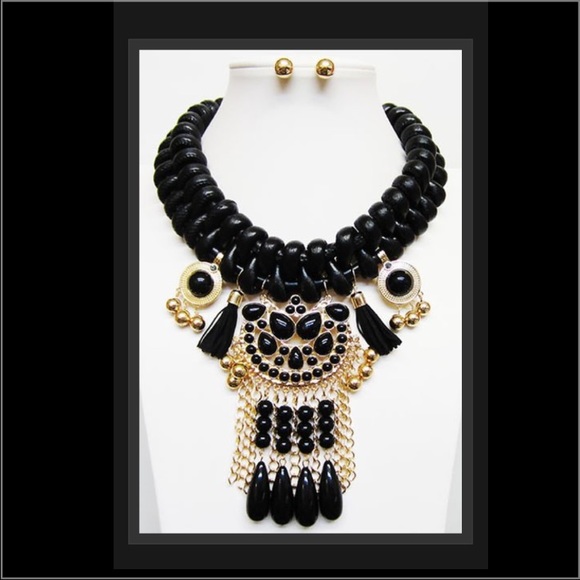 SOLD!Weaved Leather Necklace