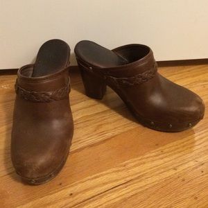 Ugg clog boots