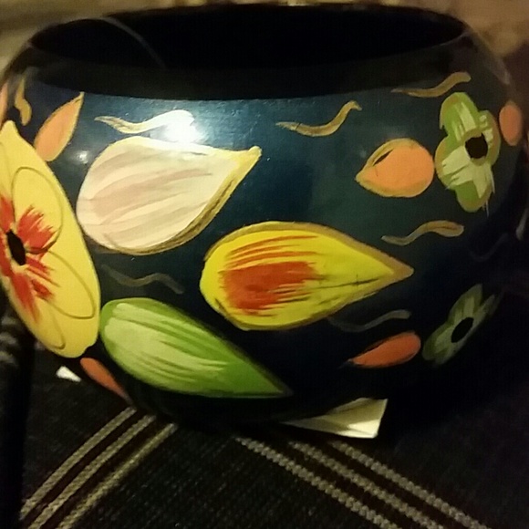 Bracelets - Picture 2 of 2