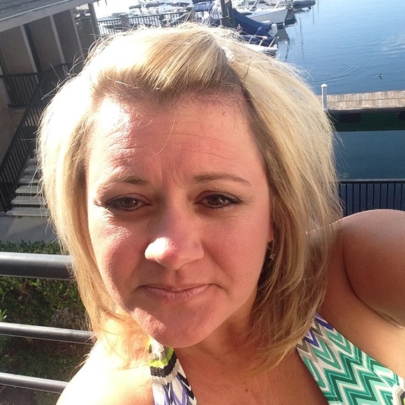 Meet your Posher, Tina