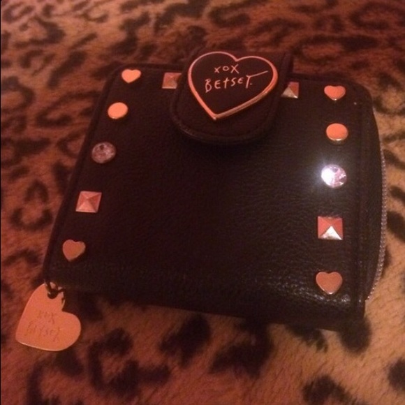 Betsey Johnson small wallet