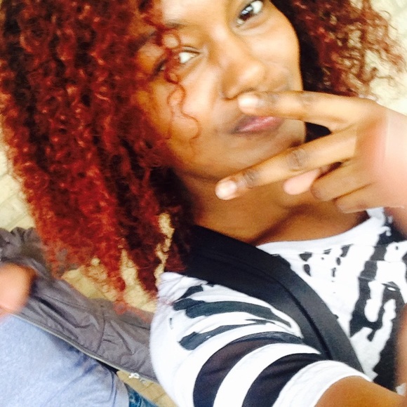 Brazilian Curly Hair Wig : 80$ OR BEST OFFER