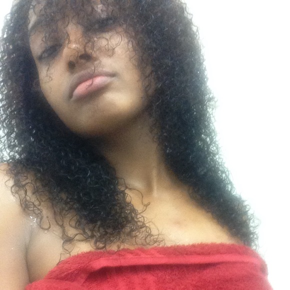 Brazilian Curly Hair Wig : 80$ OR BEST OFFER