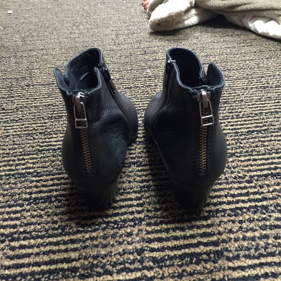 Steve Madden booties