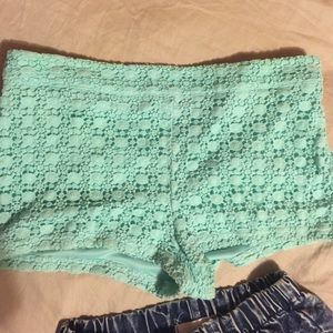Cute forever 21 crochet shorts