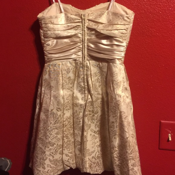 Masquerade Gold Rose Dress. - Picture 3 of 4