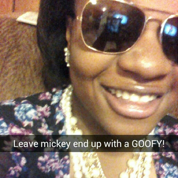 Meet your Posher, Serena