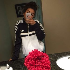 Meet your Posher, Lee