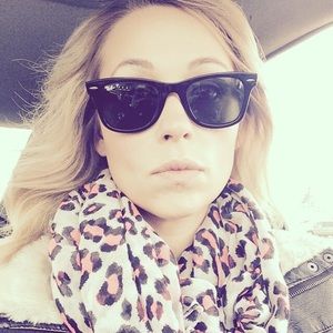 Meet your Posher, Jackie