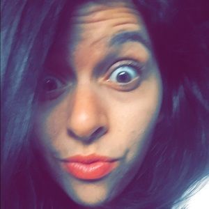 Meet your Posher, Heidi