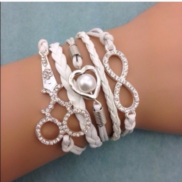 Jewelry - Hairstylist Bracelet✨LAST ONE✨