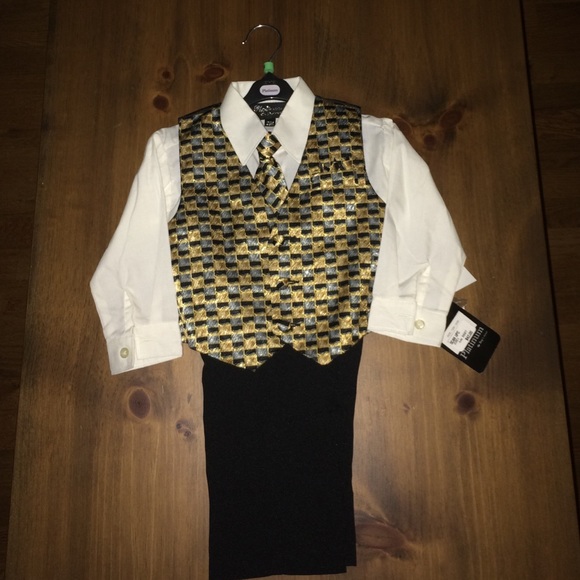 Boy 18 Month Suit NWT