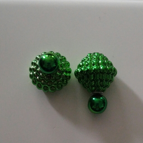 🚨 LAST ONE! 🚨Double Sided Earrings Green - Picture 4 of 4