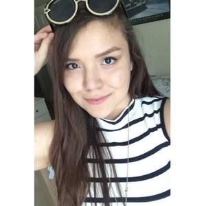 Meet your Posher, Ivonne