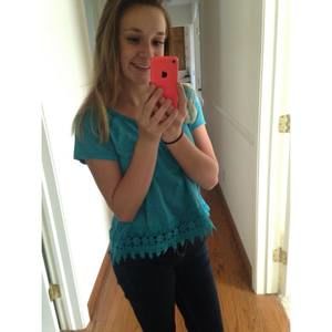 Meet your Posher, Lauren