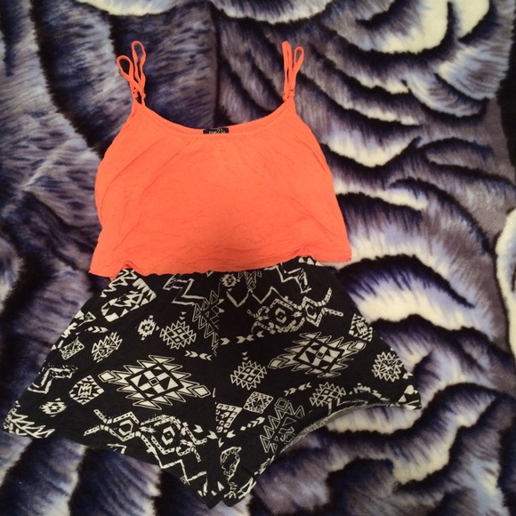 🚫TRADED🚫Summer romper🌻