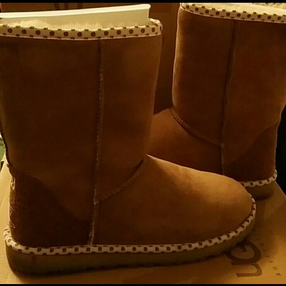 Chestnut Uggs