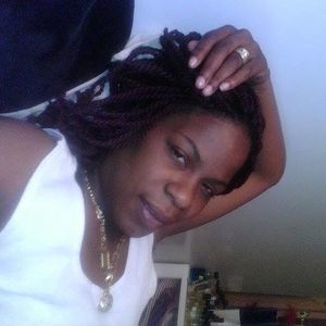 Meet your Posher, Dee